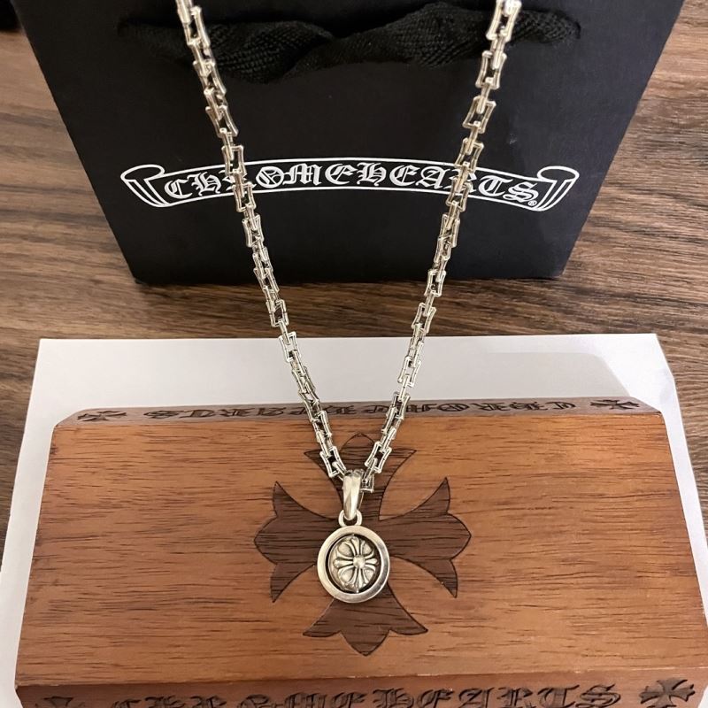 Ch**me He**ts necklaces